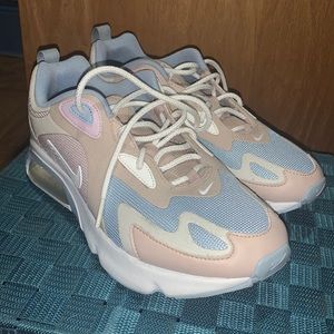 Nike Air max 200 💖Send Offers!💖 Never Worn “Barely Rose”
